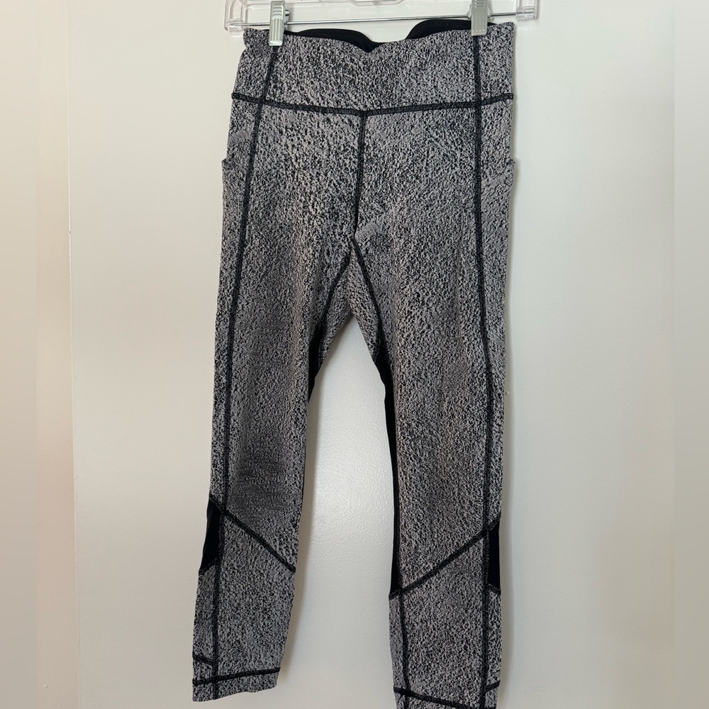 Lululemon speckled 23” leggings